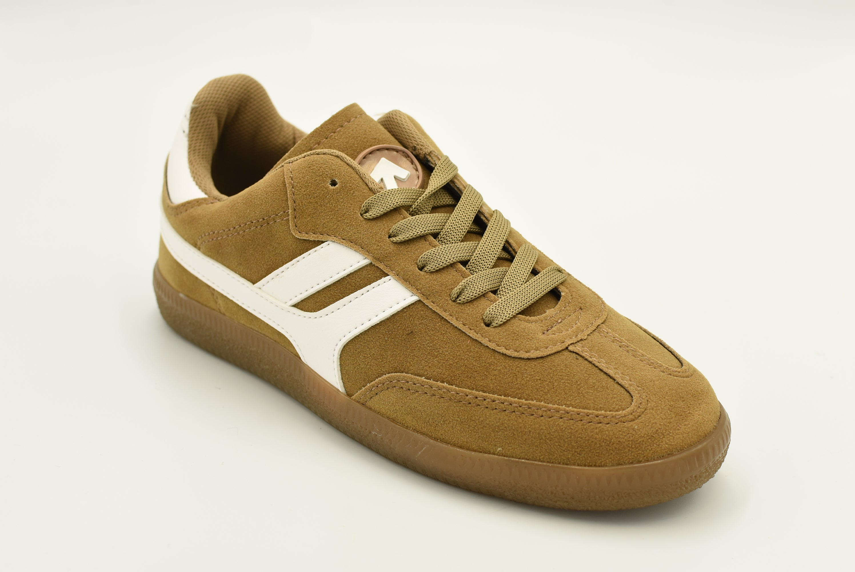 Cremona Tenis Ante Camel