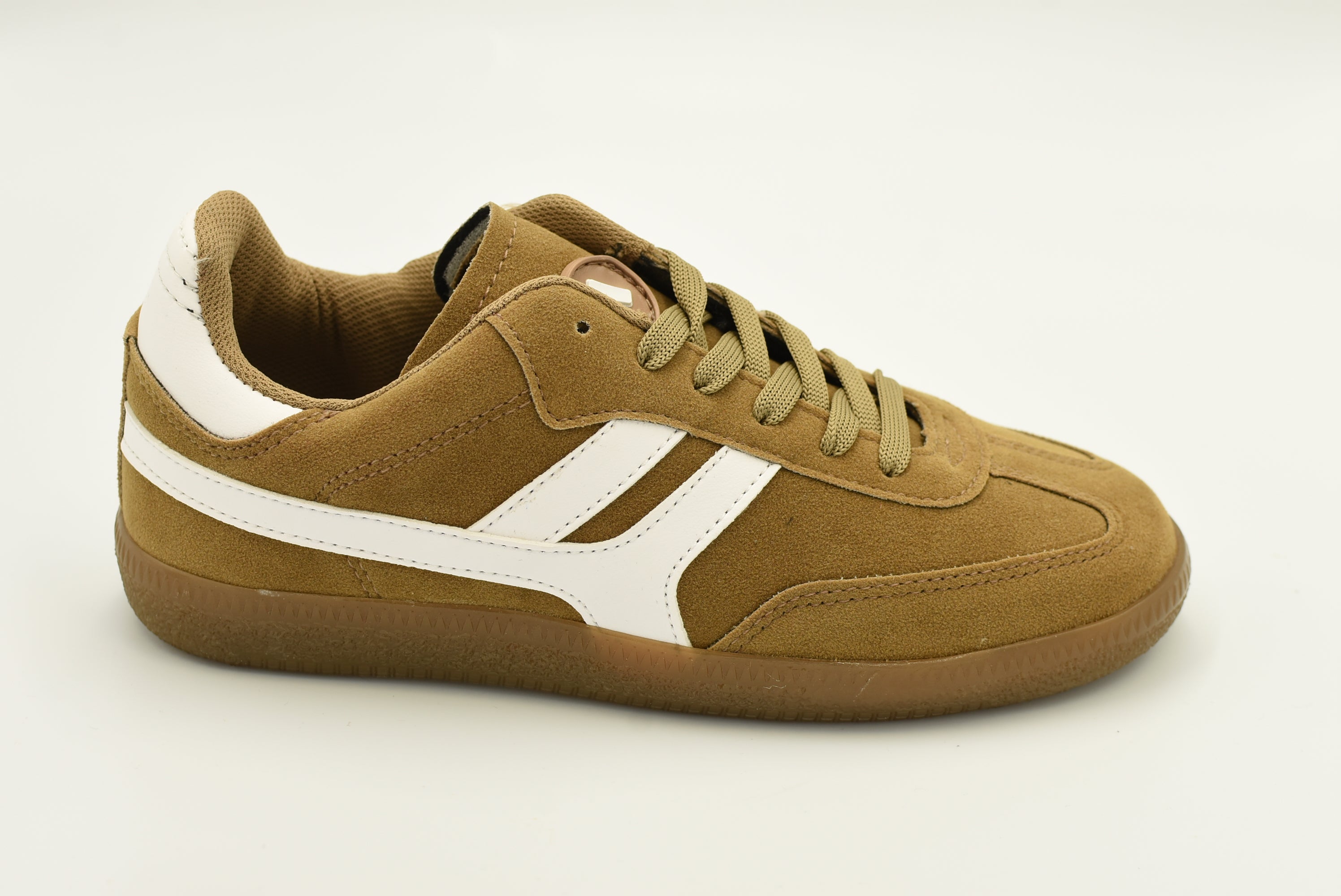 Cremona Tenis Ante Camel