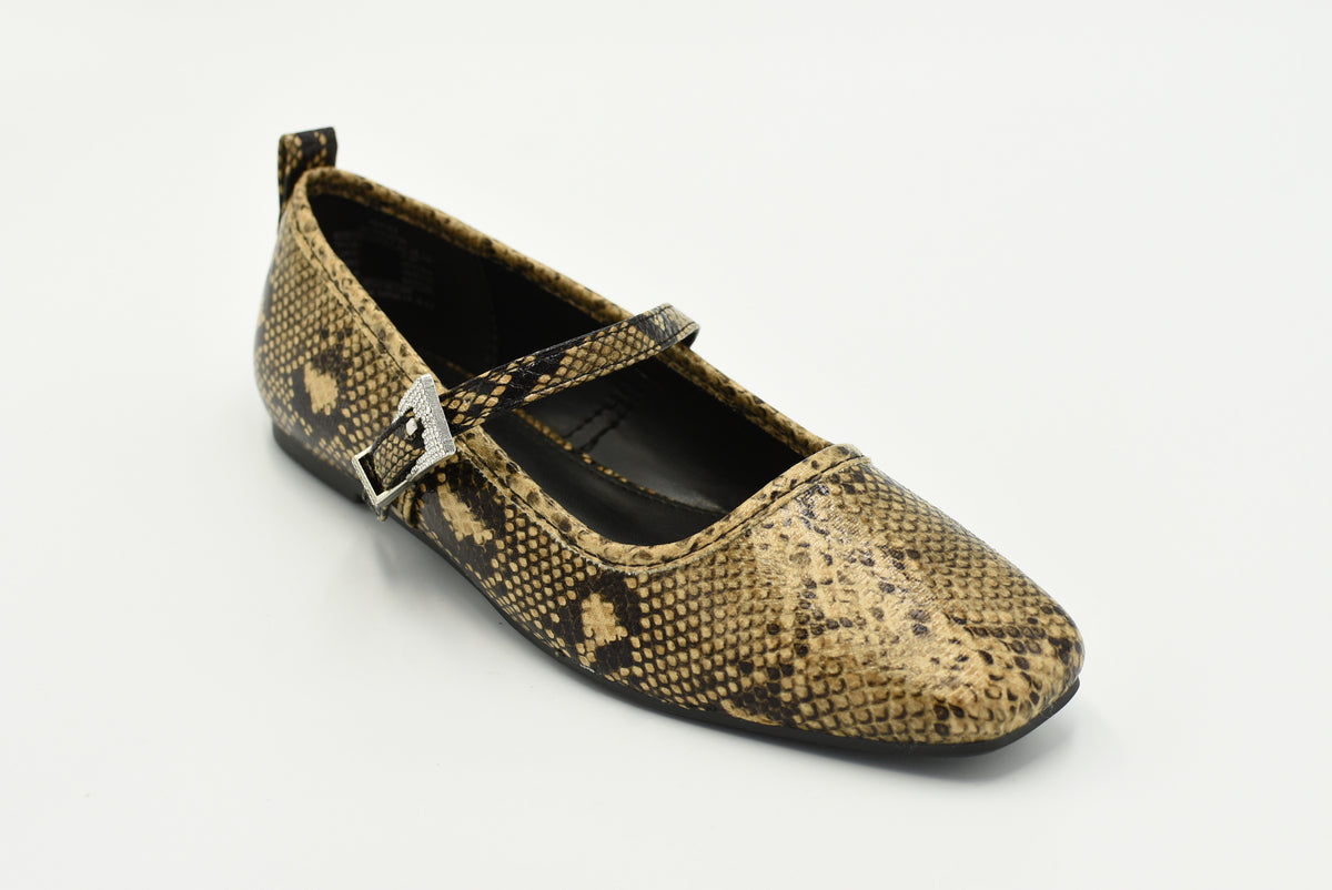 Goiania Flats  Vibora Camel