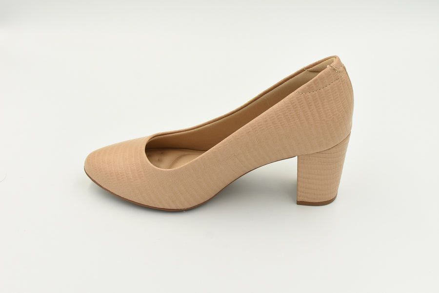 Zapato Cerrado Chico Porcelana 7373100
