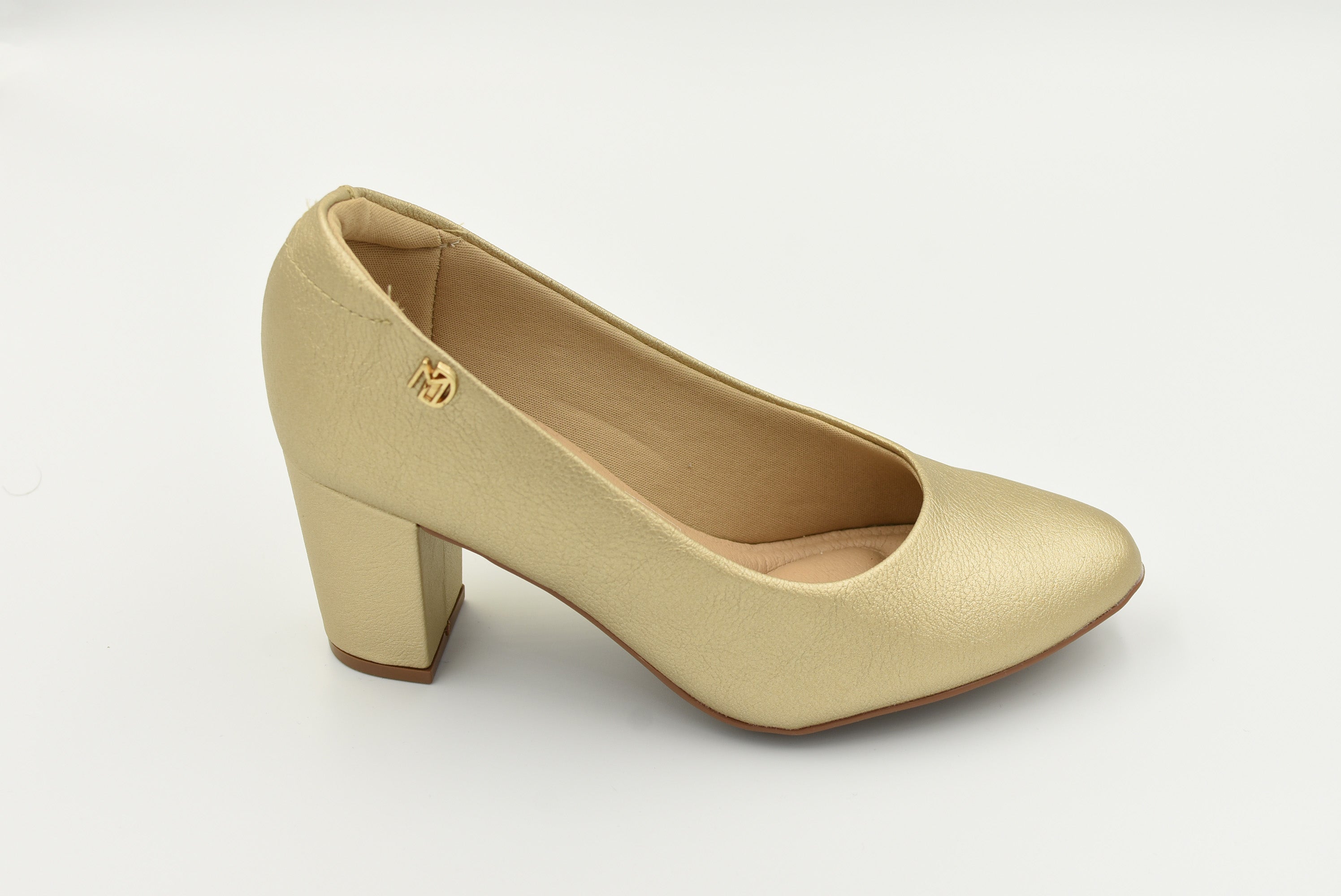 Zapato Cerrado Medio  Oro 7377105