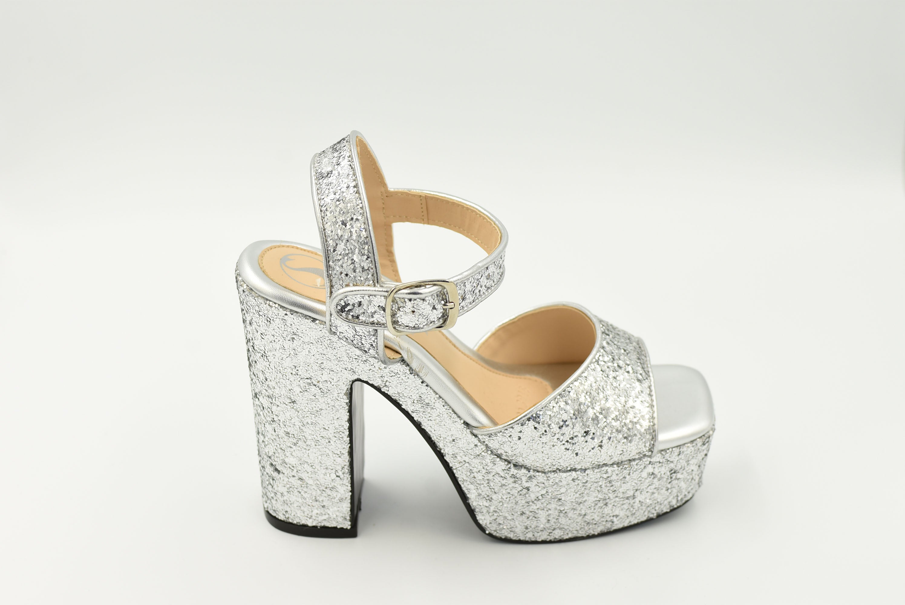 Sandalia Tacon Alto Diamantina Plata 3918