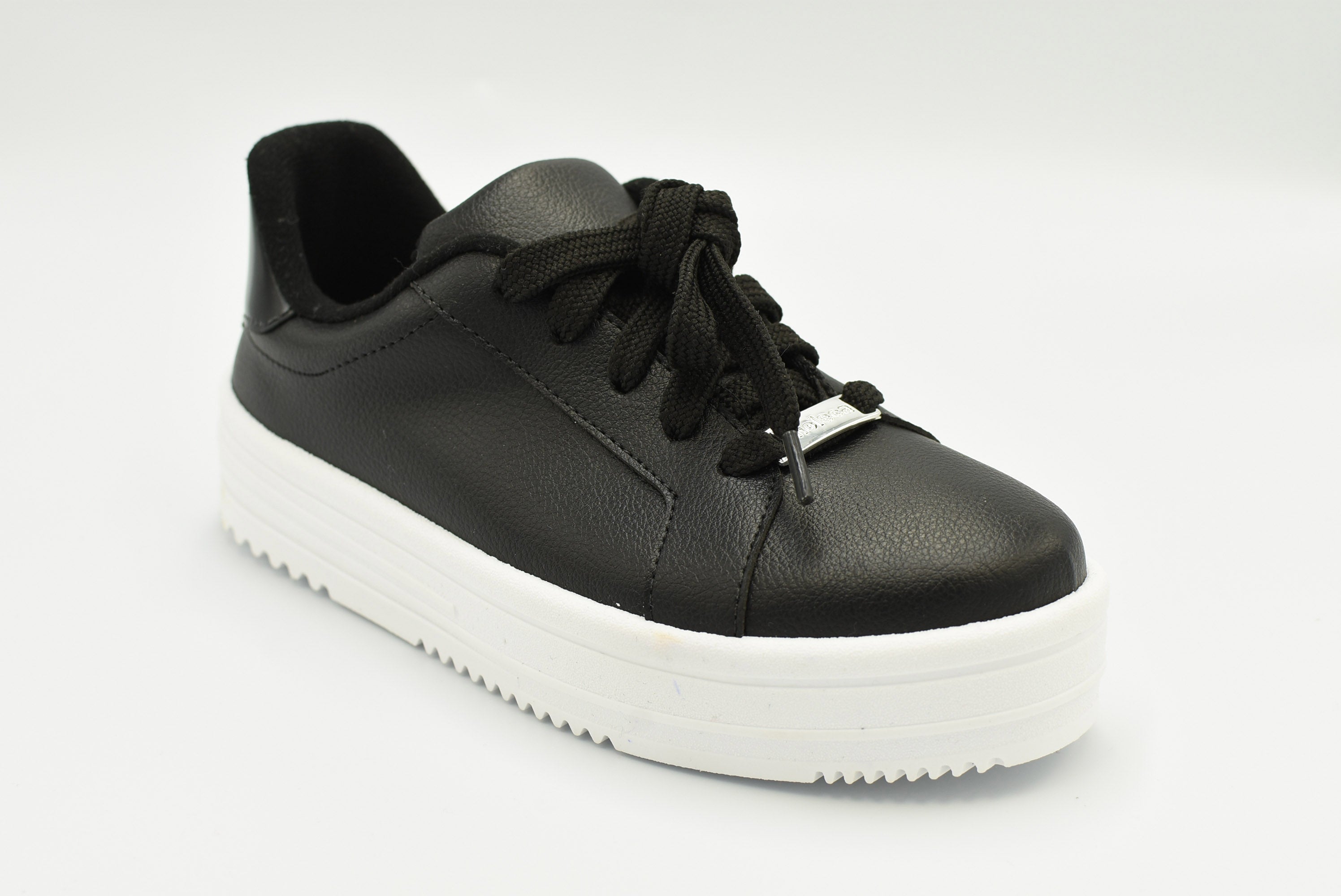 Plymouth Tenis Negro