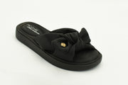 Divinize Tacon Chico Ante Negro