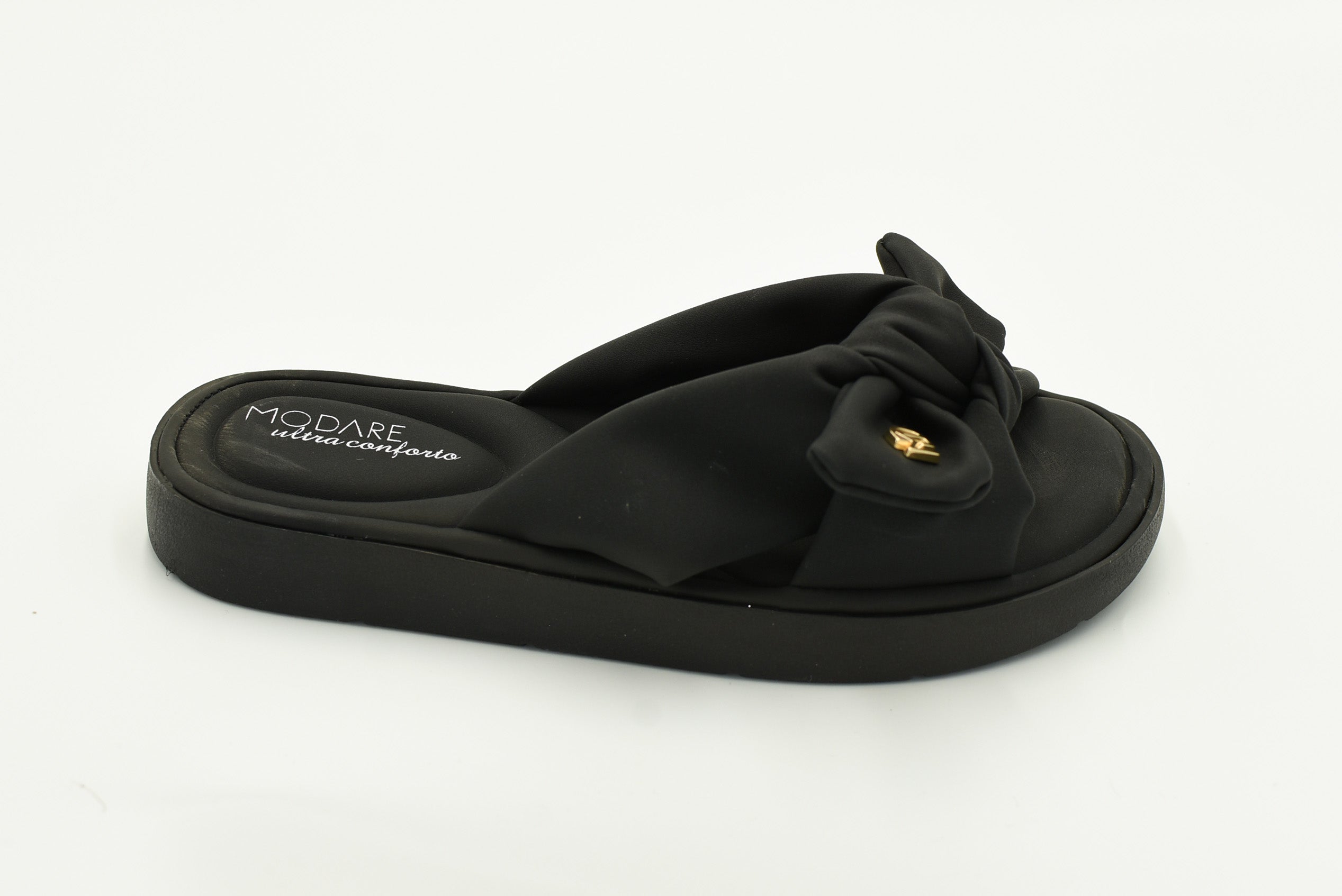 Divinize Tacon Chico Ante Negro